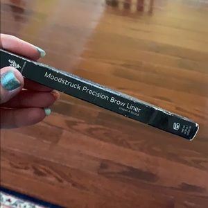 Younique moodstruck precision brow liner